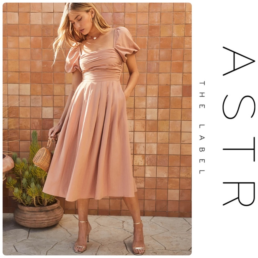 ASTR the Label Pleated Bodice Bubble Sleeve Dress